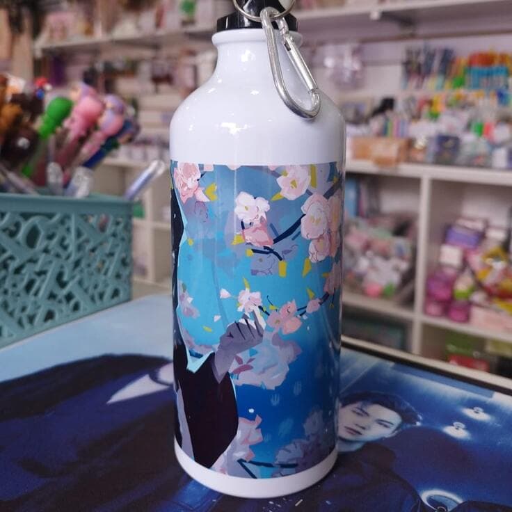 Botella de agua Kimetsu No Yaiba Tokito